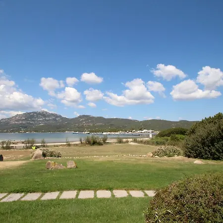 Apartment Locazione Turistica Punta Degli Asfodeli.1 *
